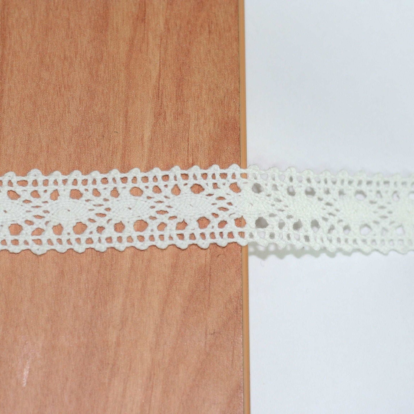 5mt cotton crochet lace vintage trimming (34513)