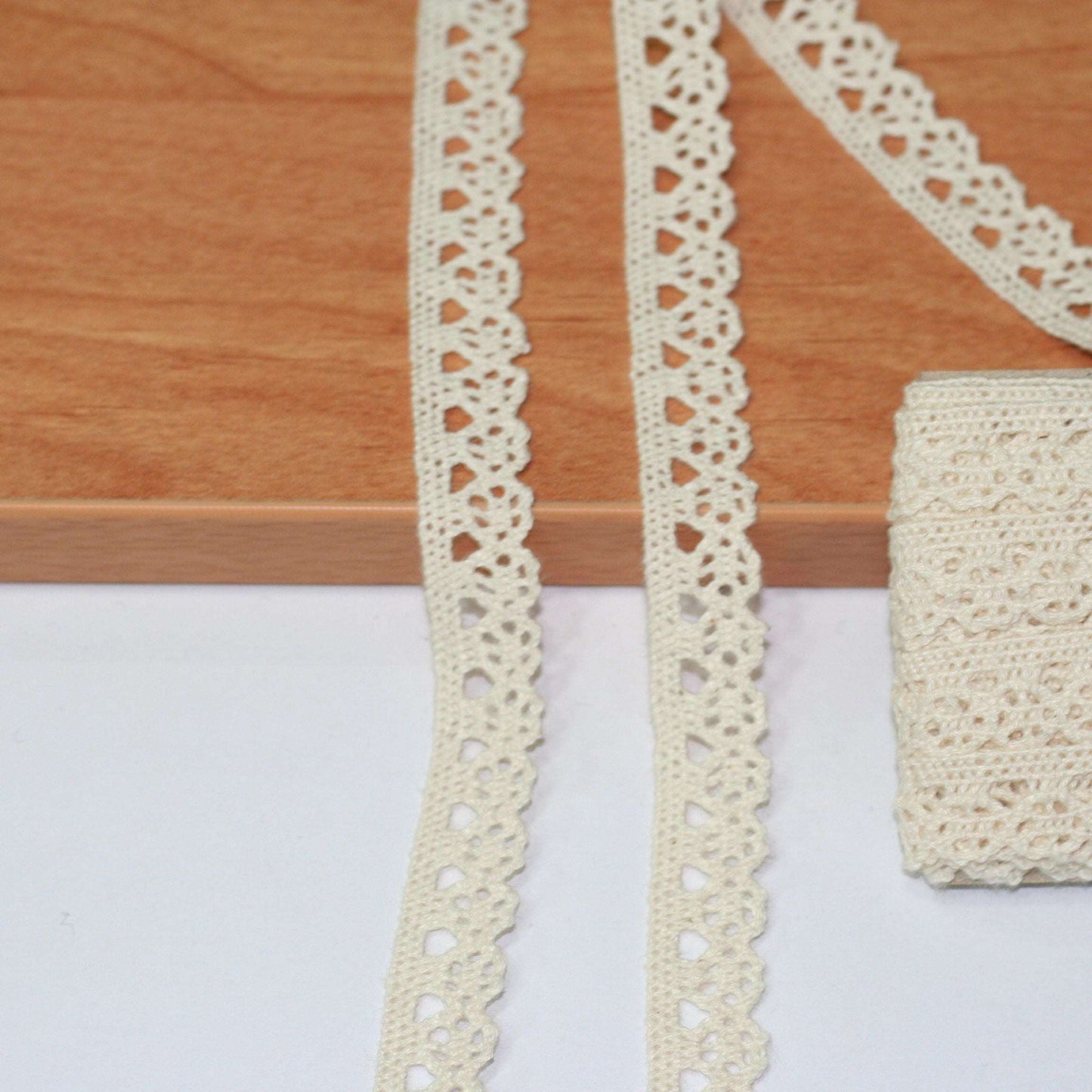 cotton crochet lace trimming - 5 mt (8244)