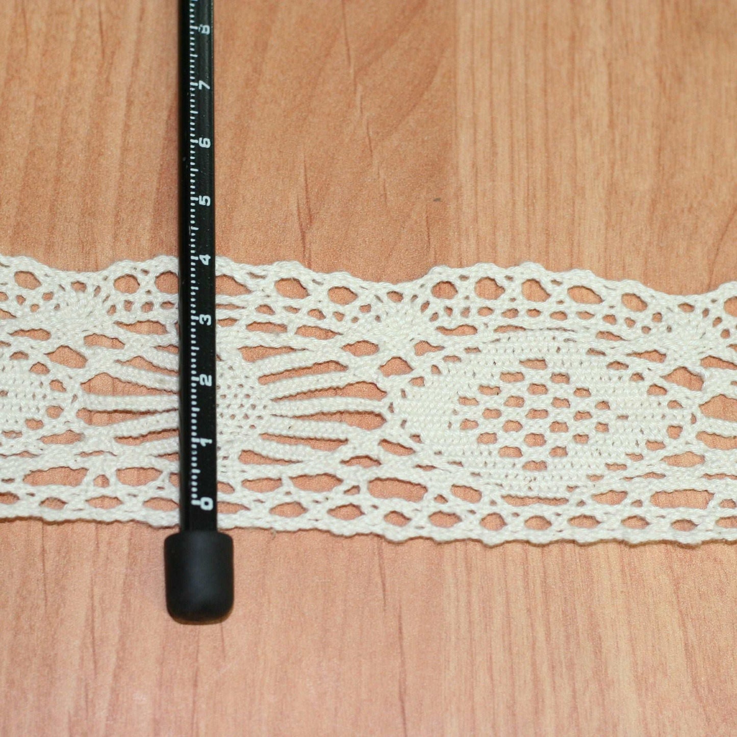 5mt cotton crochet lace vintage trimming (614)