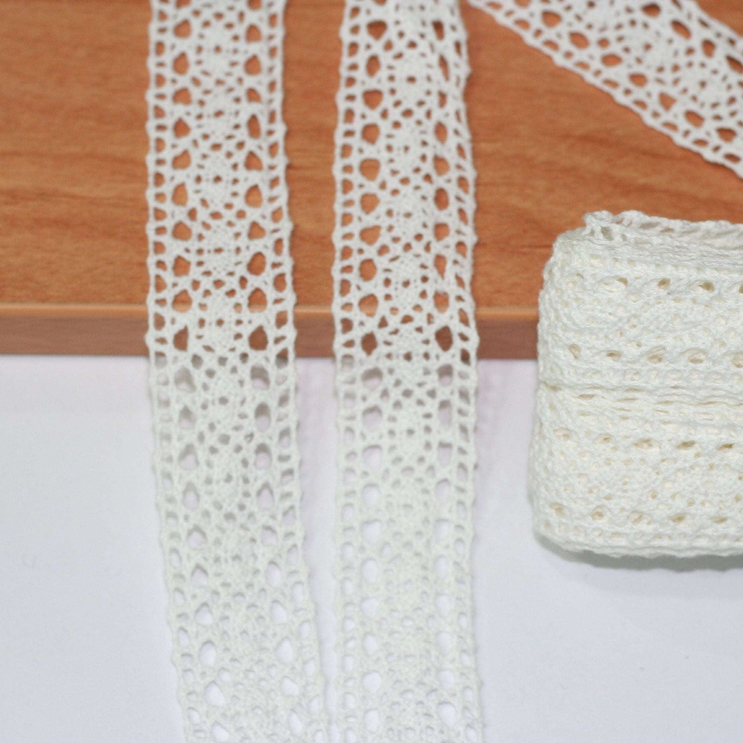 5mt cotton crochet off-white lace vintage trimming (34514)