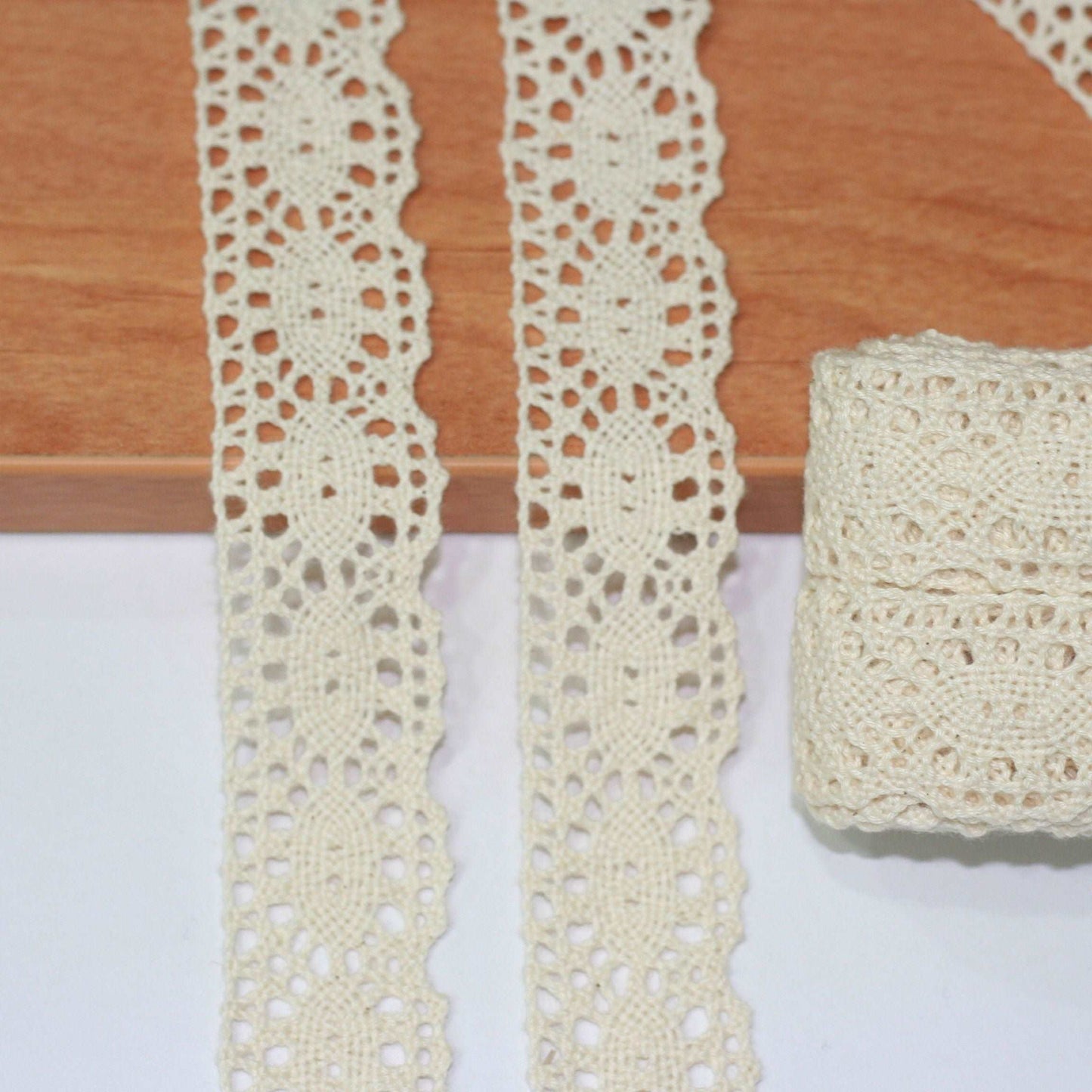 5mt cotton crochet lace vintage trimming (525)
