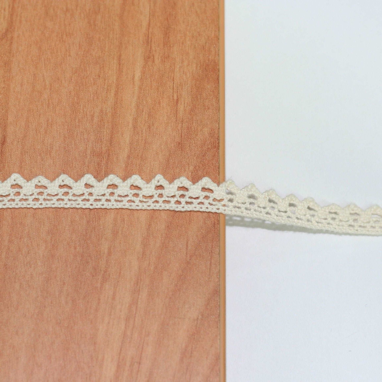 cotton crochet lace trimming - 5 mt (s169)