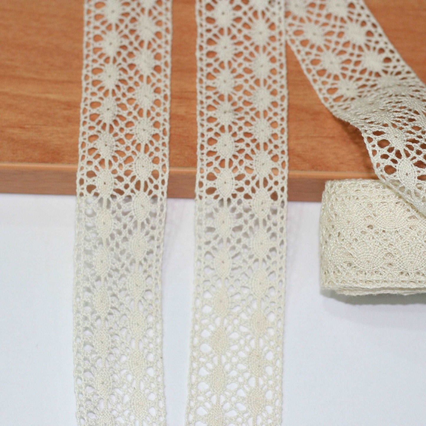 5mt cotton crochet lace vintage trimming (34512)