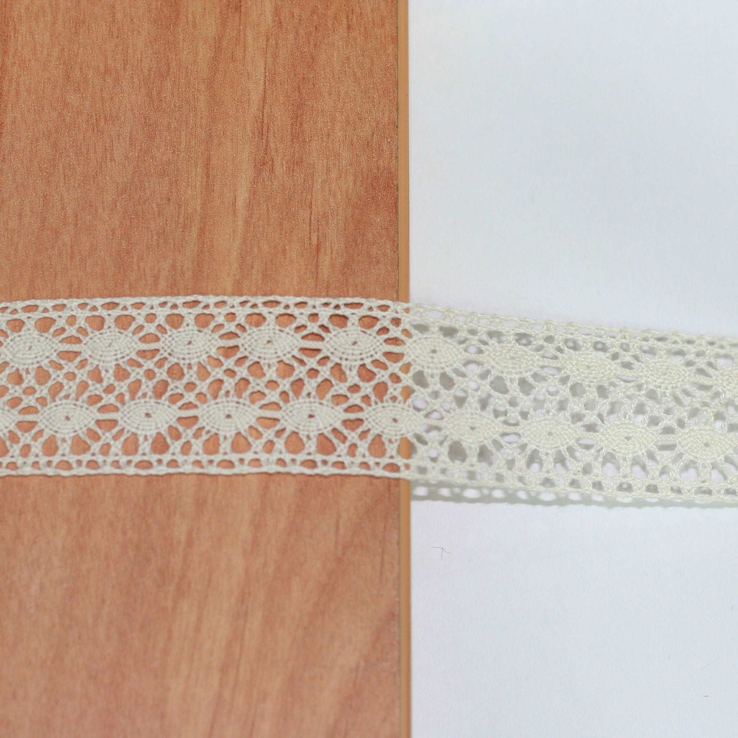 5mt cotton crochet lace vintage trimming (34512)