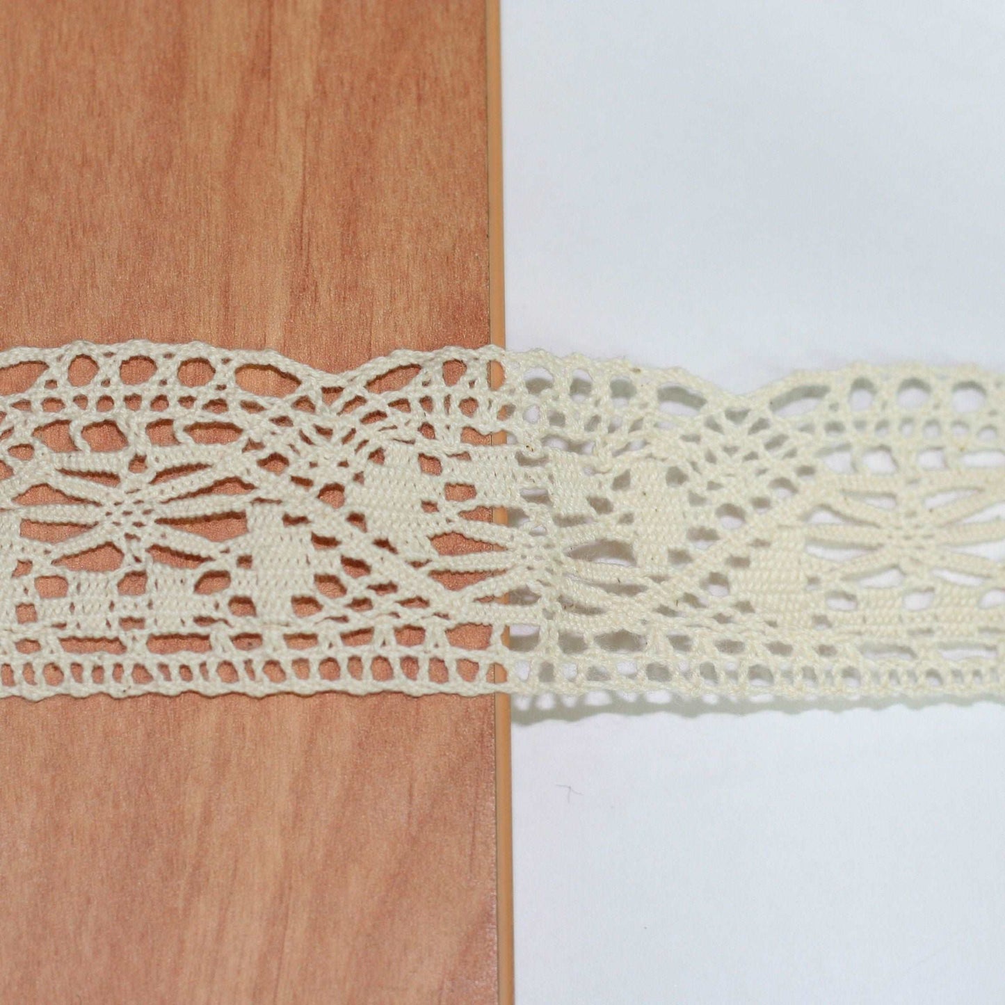 5mt cotton crochet lace vintage trimming (470)