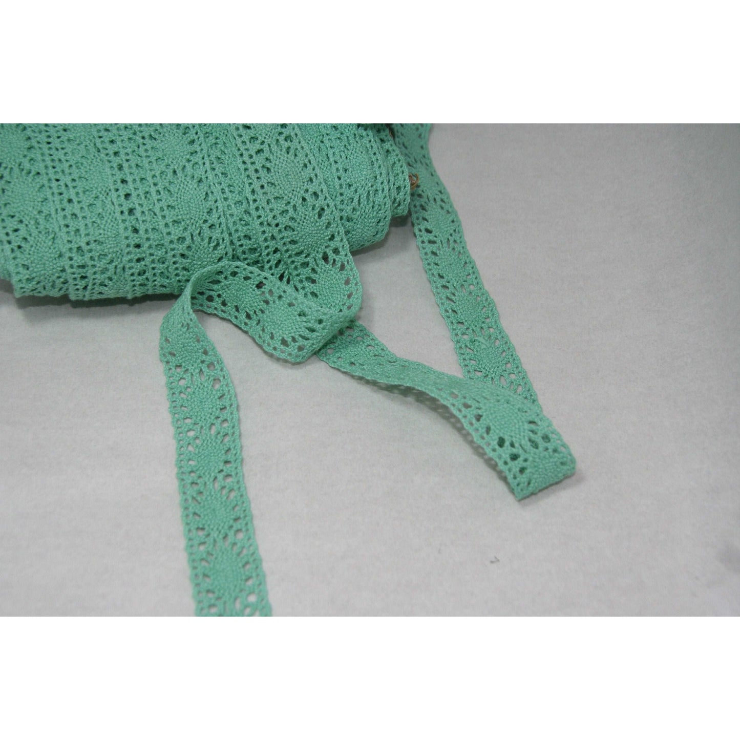 5mt cotton crochet green lace vintage trimming (34517)