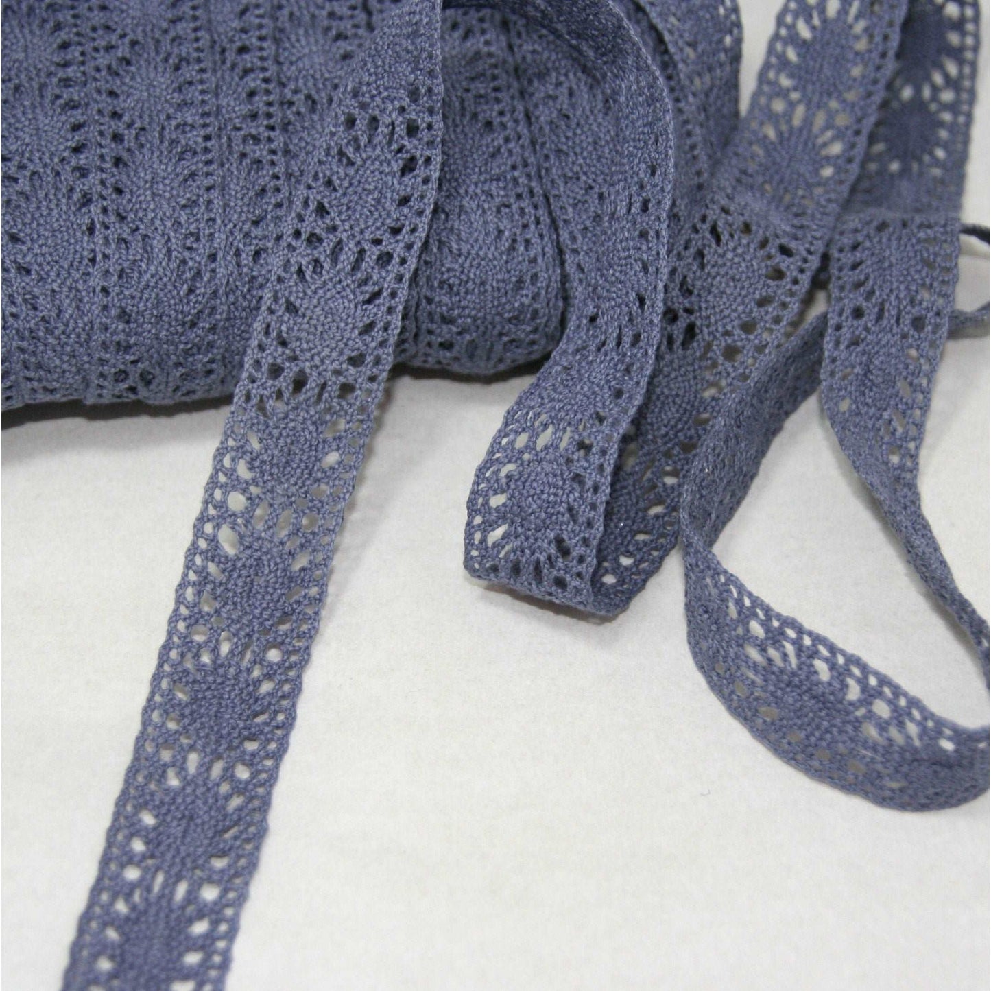 5mt indigo blue cotton crochet lace vintage trimming (34517)