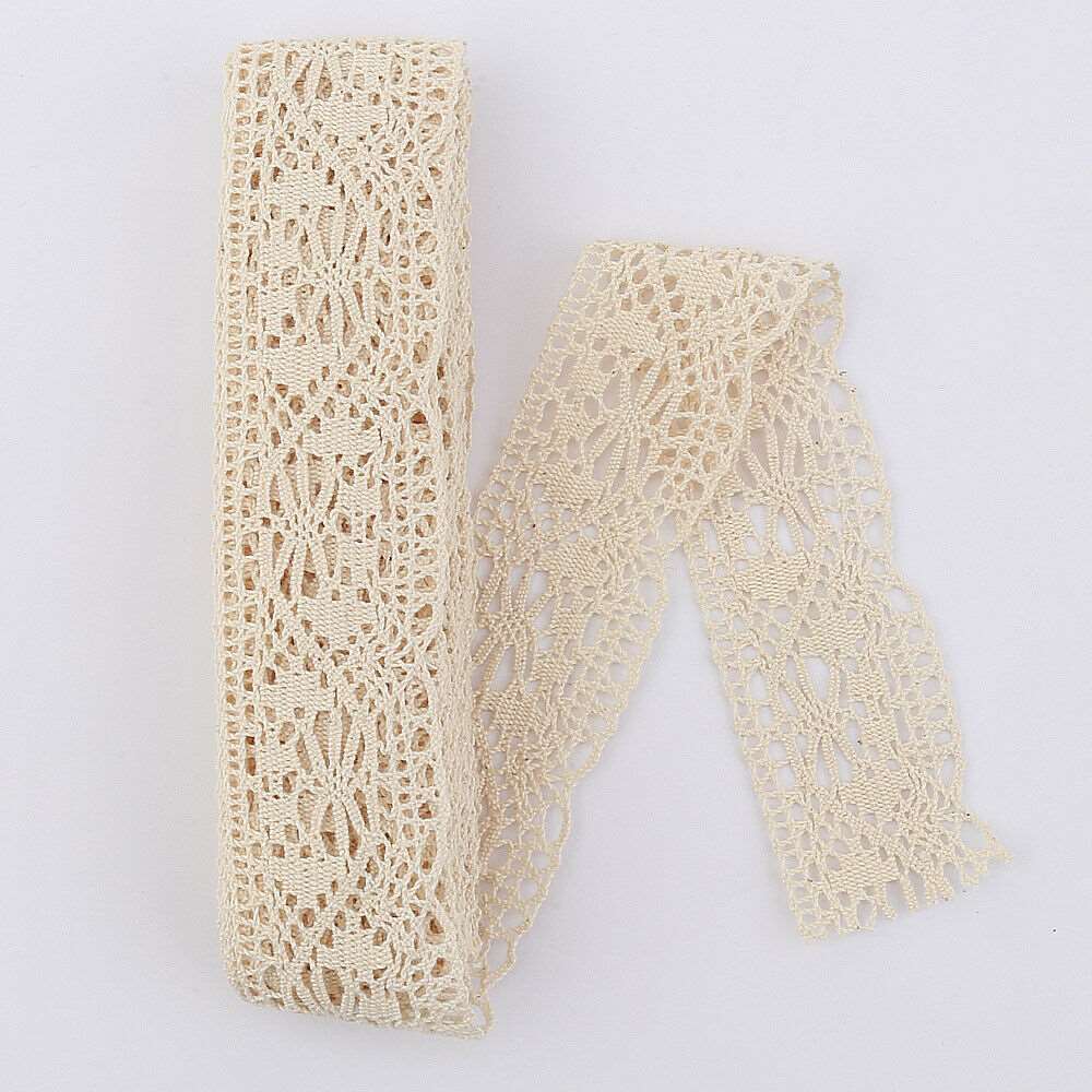 5mt cotton crochet lace vintage trimming (470)