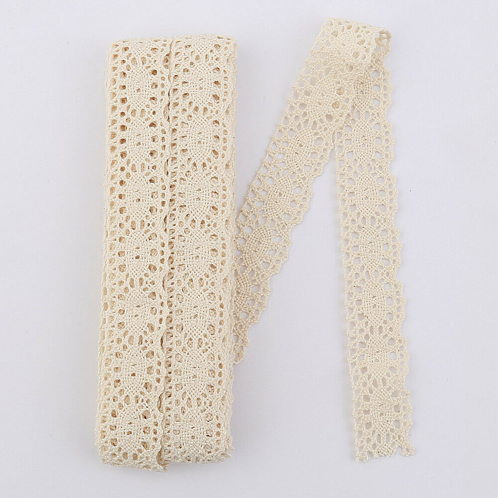 5mt cotton crochet lace vintage trimming (525)