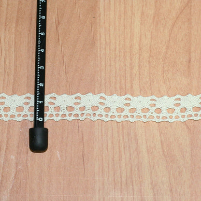 5mt cotton crochet lace vintage trimming (9523)