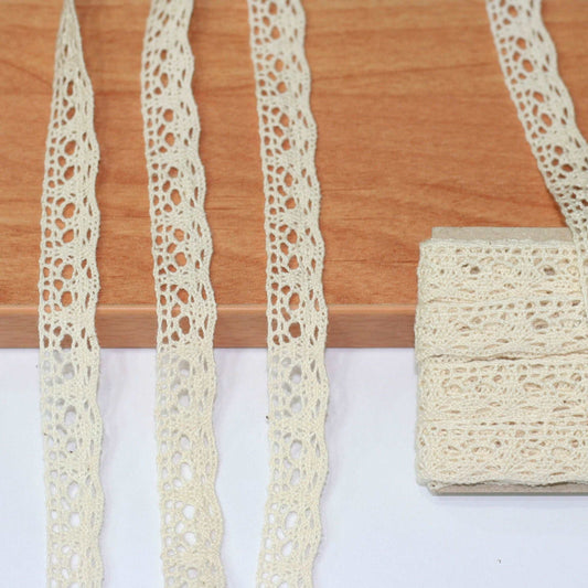 cotton crochet lace trimming - 5 mt (9562) cream / roll