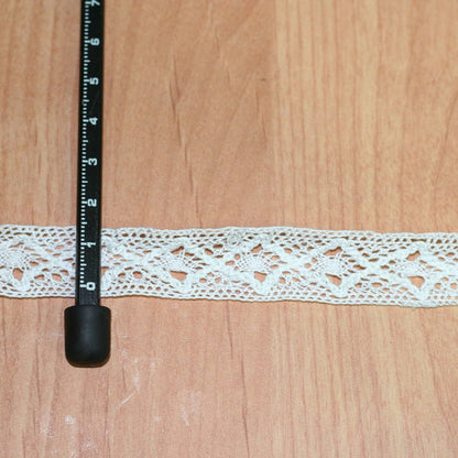 cotton crochet lace trimming  - 5 mt (729)