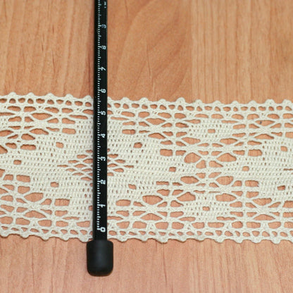 5mt cotton crochet lace vintage trimming (645)