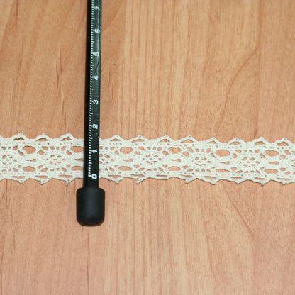 5mt cotton crochet lace vintage trimming (778)